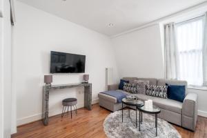 Paddington Praed St Apartment