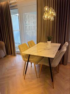 Apartament Kaszmir - garaż podziemny, duży taras, dostęp 24h