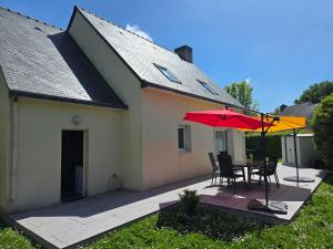 Maisons de vacances Maison de famille situee a Saint-Molf. : Maison 4 Chambres