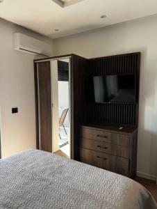 Moon Apartment