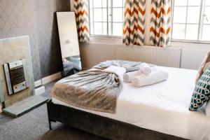 Urban Escape - Stylish 3Bedroom in Watford Center