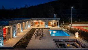Contemporary Villa Fantazija A Luxurious Retreat in Dicmo