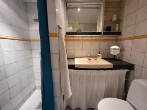 Villa Rosa, dobblebed, own kitchen, own bath and own entrance