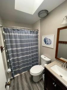 Ocean Blvd Beach Makin Waves Home,sleeps 8,pets OK,free park