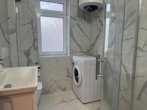 Twinstay - One Bedroom Apartment