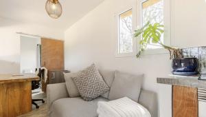 Aljezur Luxery Container home