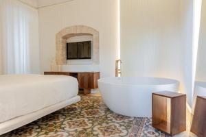 Garibaldi Luxury Suites