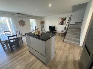 Maison T3, 50m de la mer, cadre reposant