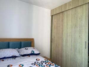 Amoblado cerca playa Marbella