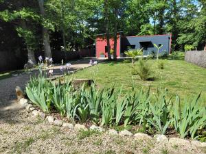 Appartements Le Rocher des Brochards : Appartement 2 Chambres