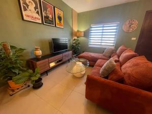 ‘Aja’ on Etna Street