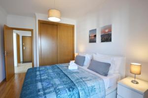 Avó Manela by ALgest