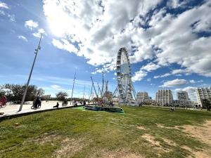 COSY APPART LE COUCHANT 4 Pers - CLIM, BALCON,PISCINE,PLAGE 5 MIN, LA GRANDE MOTTE