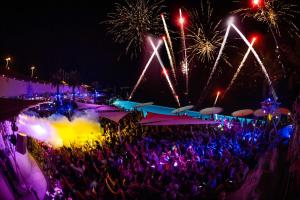 Qawra penthouse 4person AC+wifi