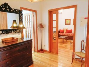 Viana Vintage AP 2 quartos com estacionamento