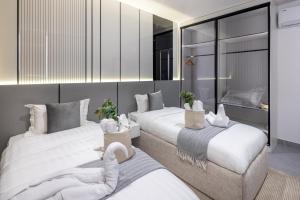 Delmar Luxury 2BR Apartment 3