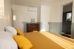Maisons de vacances Villa With Pool In The Cantalauze Vineyards : photos des chambres