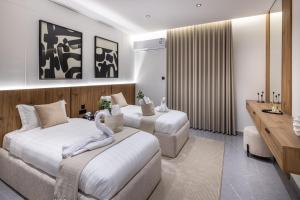 Delmar Luxury 3BR Apartment 6