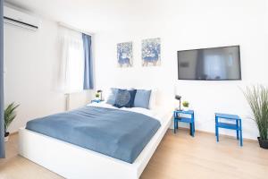 Balcony - Sunny - Central Cosy Home