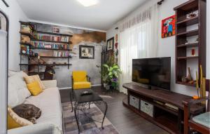 Nice Apartment In Drazice With Wifi