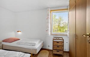 3 Bedroom Beautiful Home In Hesselager