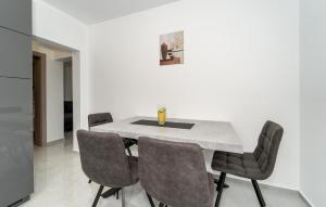Awesome Apartment In Pridraga With Wifi