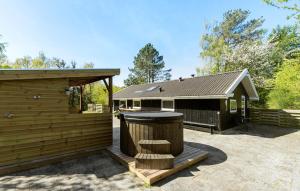 3 Bedroom Nice Home In Glesborg