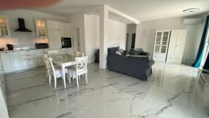 Apartments with swimming pool Pag - 24360