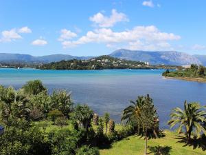 Two-Bedroom Apartment with Lake View room in Kontokali Lake House