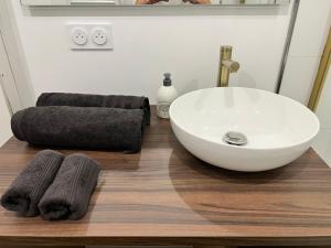 La suite - King bed - Spacieux - Calme