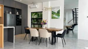 Modern artistic vibes villa