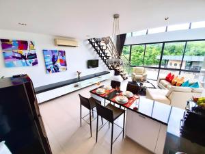 Beautiful Modern Penthouse Kamala Beach