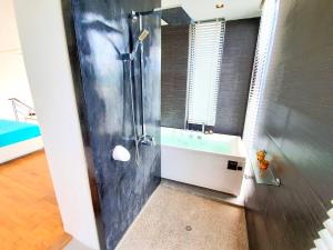 Beautiful Modern Penthouse Kamala Beach