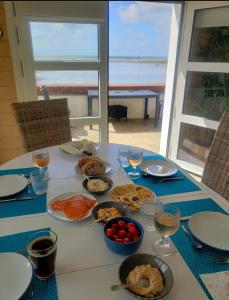 ARCADAMOUSSE Maison en bord de mer Granville baie du Mont Saint Michel