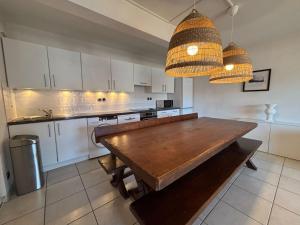 Appartements Lumineux T3 avec balcon et parking a Ciboure - FR-1-239-1120 : photos des chambres