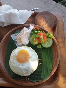 Sidemen padi villas