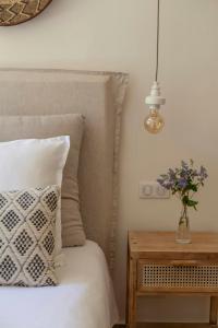 Retreat Between Sea And Mountains In Provence