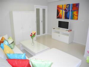 Ideally Apartment close to Kata Beach