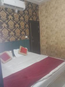 Hotel maatrika and banquet