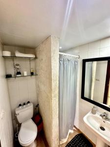Peaceful 2 Bed Apartment - Pool & Private Beach Access