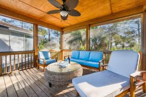 Sunset Breeze Marsh View Treehouse Retreat