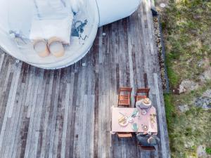 Captain Thunderbolt Bubbletent at Mirumiru