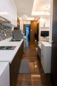 The Comfy Cove Swim Stream in Central Makati 2272