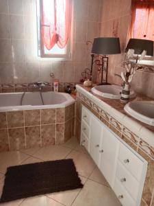 B&B / Chambres d'hotes 40 Allee Le Chene : photos des chambres