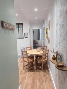 SYLOU - Centre historique, 4 personnes, Climatisation, Netflix, Comédie, Tramway, Gare