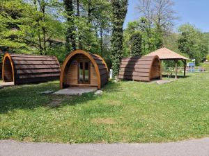 Campings Camping Onlycamp le Martinet : photos des chambres