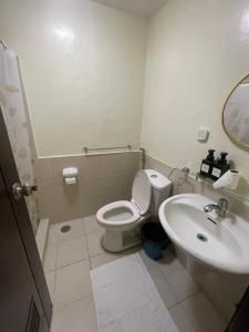 A Venue Residences 2403