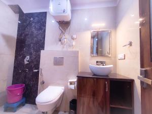 M S Resort Dalhousie, Near mall road Gandhi Chowk Dalhousie