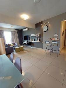 PV21 Luxe Comfort 3 Bedroom Modern Homestay in Prime Location near Setapak Central Mall