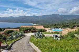 Appartements Duplex refait a neuf 2 chambres vue mer climatise wifi piscine chauffee : photos des chambres